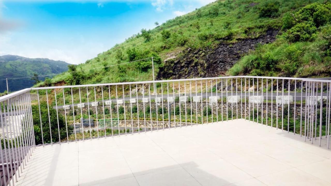 Glashaus By Izan Vagamon Luaran gambar
